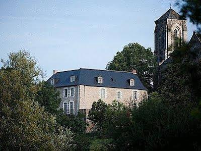 Logis Hotel Le Prieure Des Gourmands Châteaubriant Exterior photo