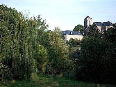 Logis Hotel Le Prieure Des Gourmands Châteaubriant Exterior photo